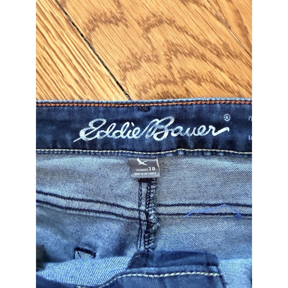 Eddie Bauer T8 Slightly Curvy High Rise Skinny Medium Stretch Denim Womens Jeans - Picture 2 of 6